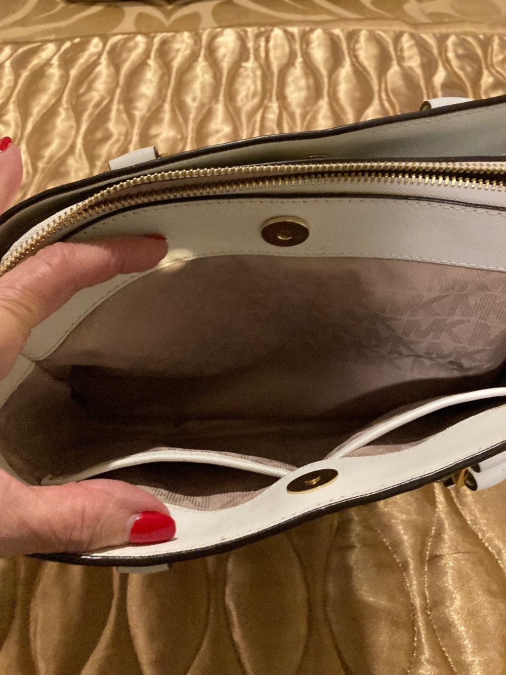 MICHAEL KORS Tote White Leather with Removable Strap and Bag - Stunning! - Picture 9 of 14